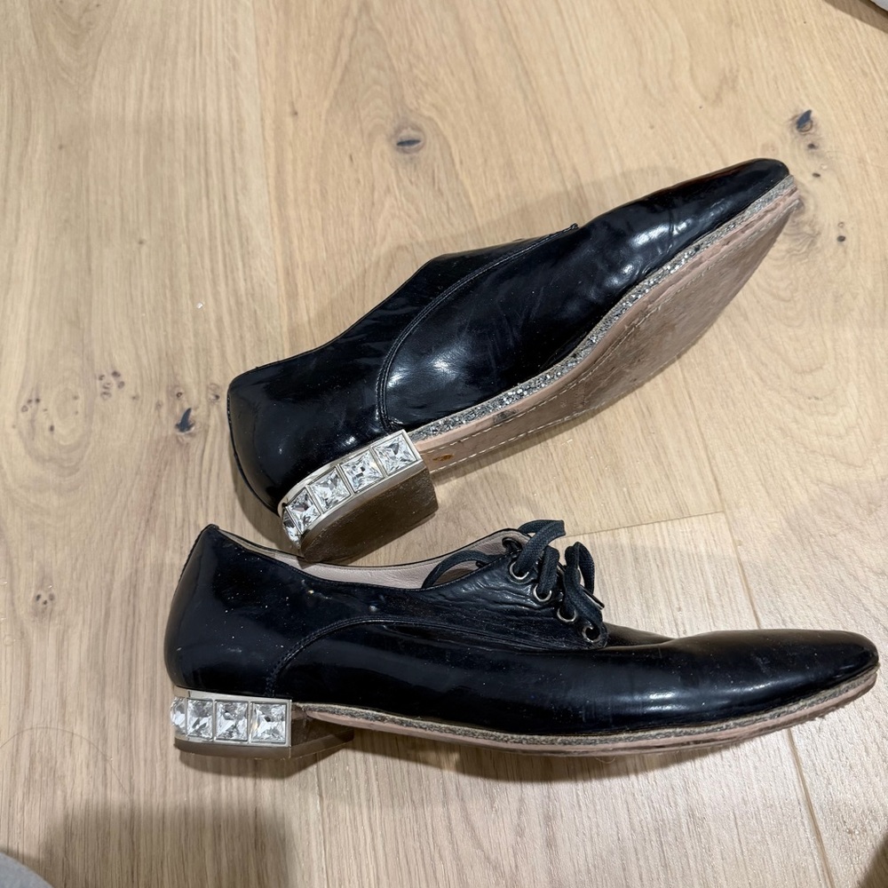 Miu Miu Black Patent Leather Flats with Crystal Heel - Picture 4 of 8